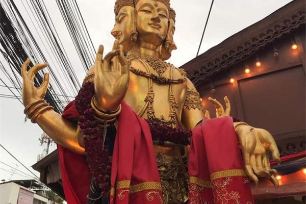 墓地情降灵不灵的关键:力、禁忌与心理暗示解析 墓地情降灵不灵的关键:力、禁忌与心理暗示解析缩略图