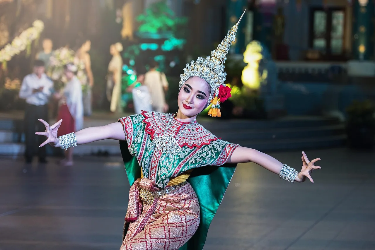做泰国情降期间需要忌口吗?常见饮食禁忌的理性解析插图 ramayana festival, dancer, woman, portrait, pose, costume, ramayana, dance, actor, performance, theatrical, tradition, f